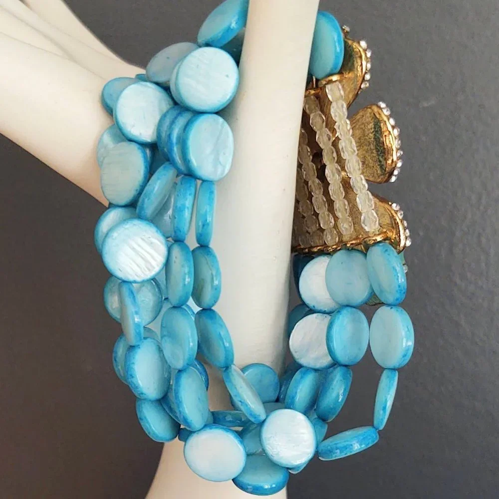 Dyed shell stretch bracelet w/enamel flower& cz's